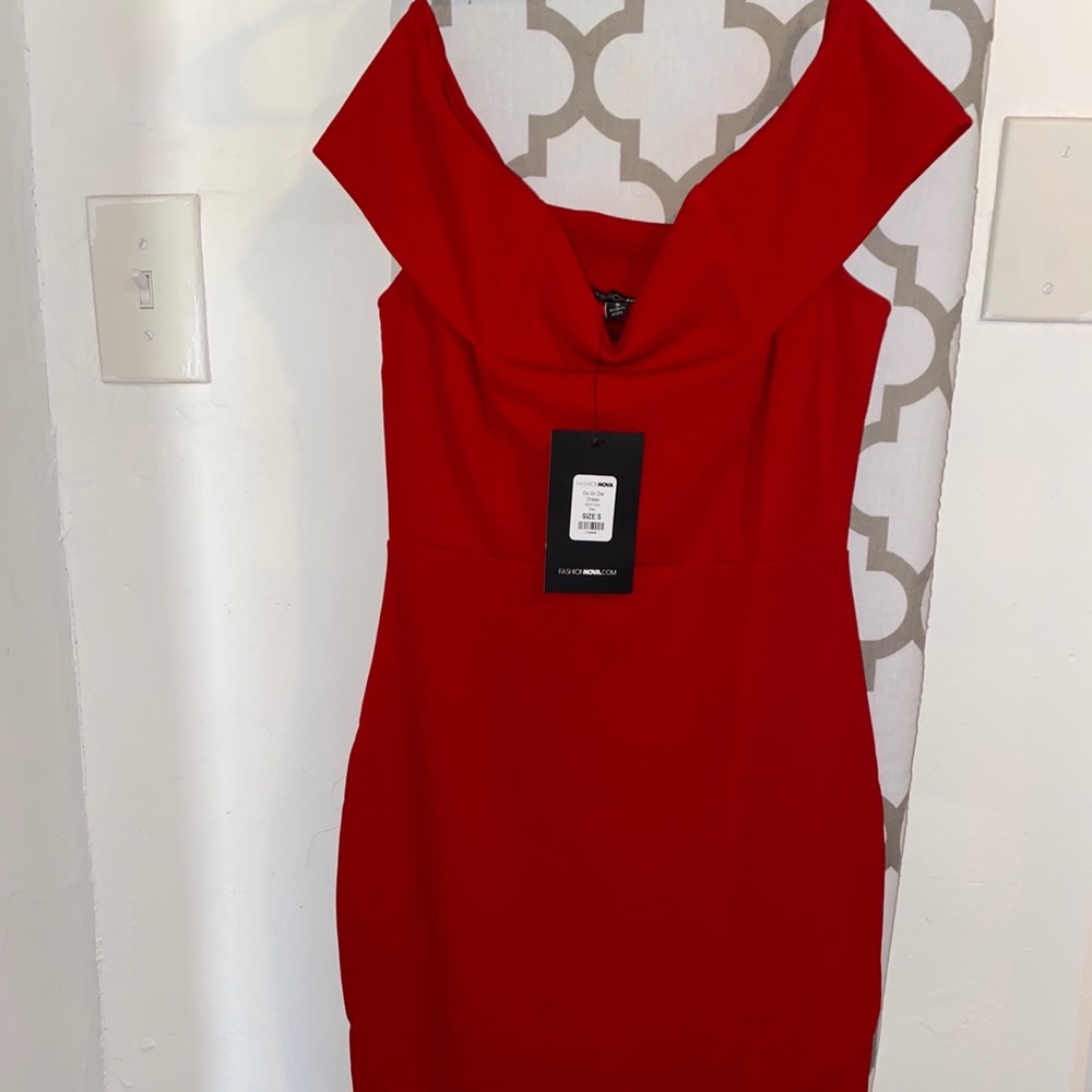 Red fashionnova dress